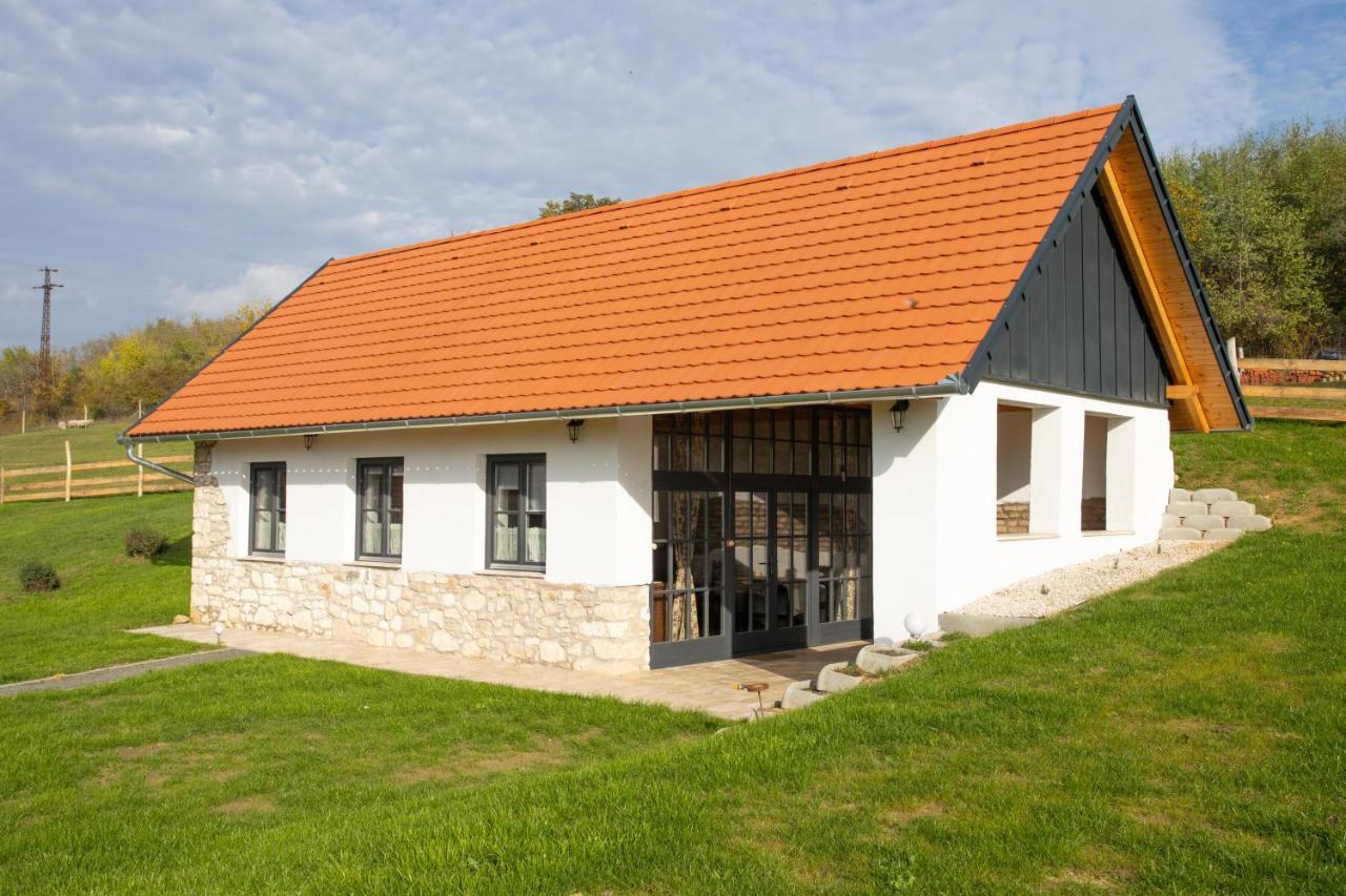 Pécsvárad Kishosszuret Vendeghaz酒店 外观 照片