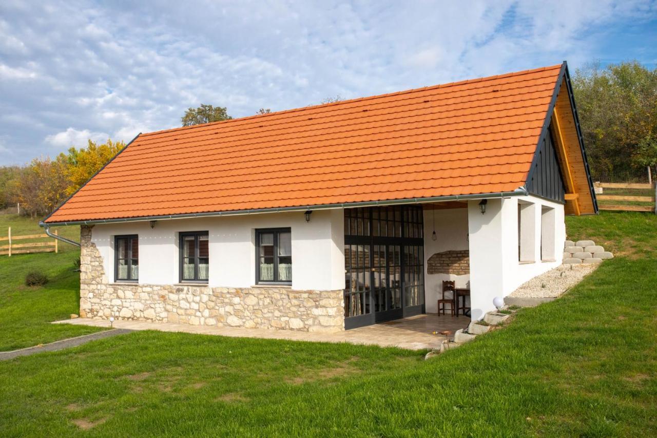 Pécsvárad Kishosszuret Vendeghaz酒店 外观 照片